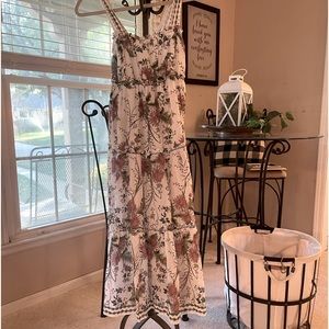 Lovely brand new Mac Studio maxi dress